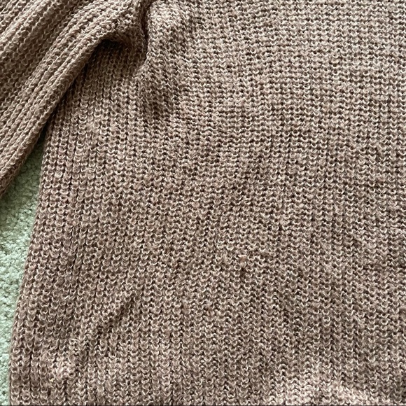 Pink sweater - Picture 3 of 3